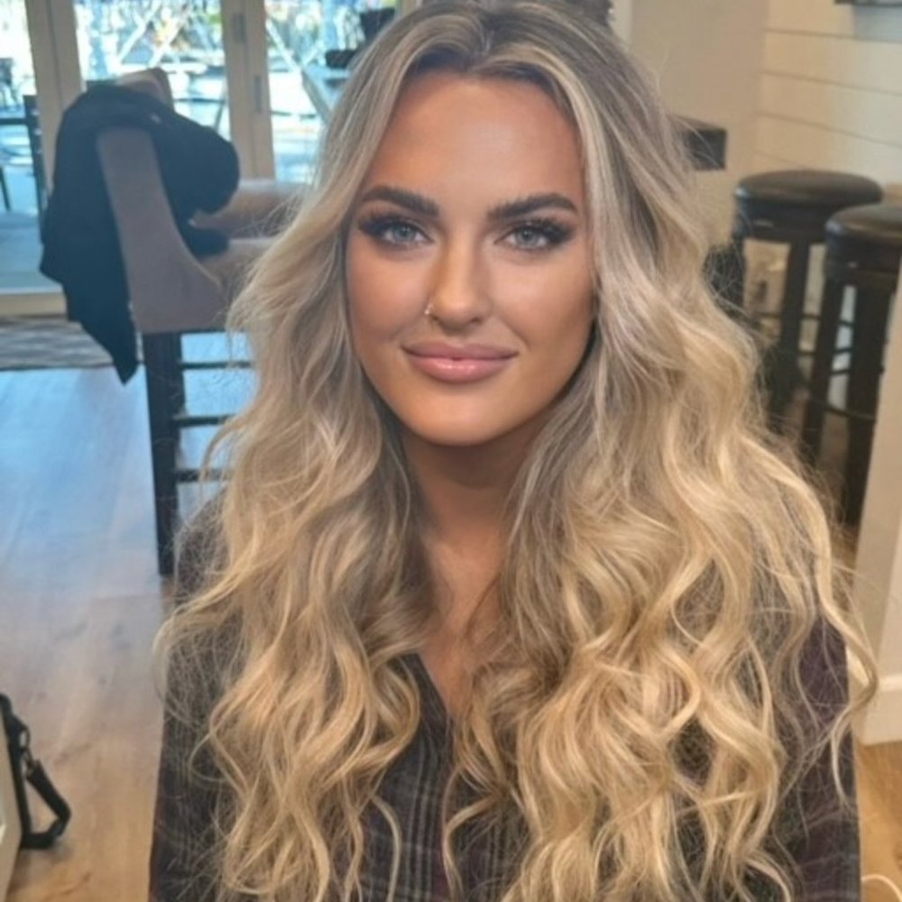 Meet your Posher, Hailey